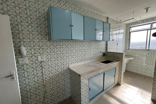 Cozinha de apartamento à venda com 2 quartos, 58m² em Cascadura, Rio de Janeiro
