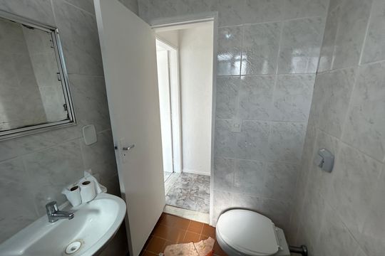 Banheiro de apartamento à venda com 2 quartos, 58m² em Cascadura, Rio de Janeiro