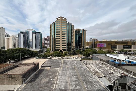 Vista de kitnet/studio para alugar com 1 quarto, 26m² em Moema, São Paulo