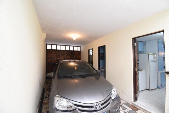 Área externa/garagem de casa de condomínio à venda com 3 quartos, 250m² em Centro, Curitiba