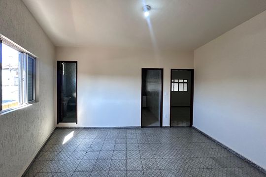 Sala de casa para alugar com 3 quartos, 100m² em Jardim Laguna, Contagem