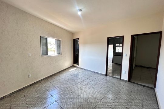 Casa para alugar com 3 quartos, 100m² em Jardim Laguna, Contagem