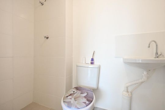 Banheiro de apartamento para alugar com 2 quartos, 37m² em Jardim Amalia, São Paulo