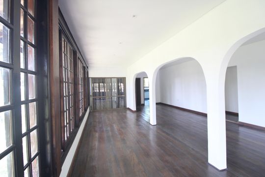 Sala de casa de condomínio à venda com 2 quartos, 173m² em Jardim Guanhembu, São Paulo