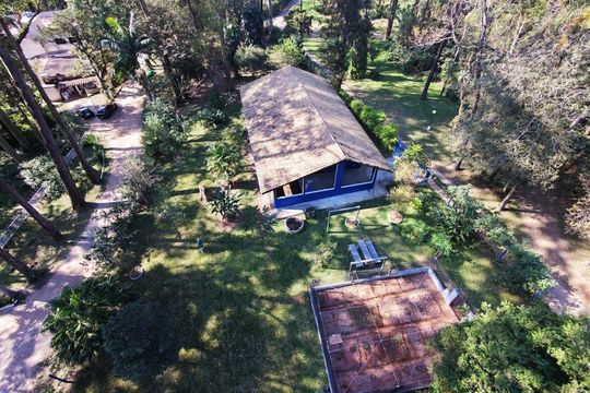 Fachada de casa de condomínio à venda com 2 quartos, 173m² em Jardim Guanhembu, São Paulo