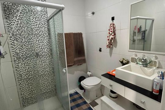 Banheiro de apartamento à venda com 2 quartos, 63m² em Freguesia (Ilha do Governador), Rio de Janeiro