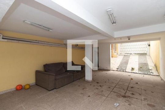 Área externa de casa à venda com 2 quartos, 114m² em Jardim Virginia Bianca, São Paulo