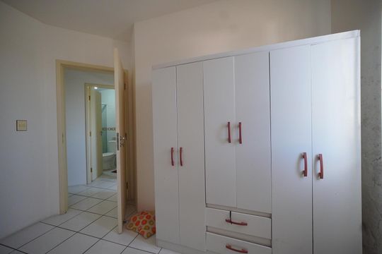 Quarto 1 de apartamento para alugar com 2 quartos, 50m² em Serraria, São José