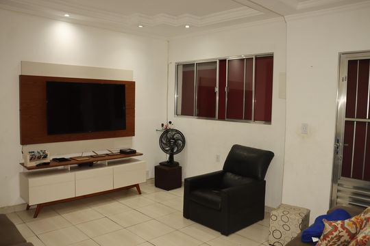 Casa à venda com 4 quartos, 78m² em Jardim Rodolfo Pirani, São Paulo
