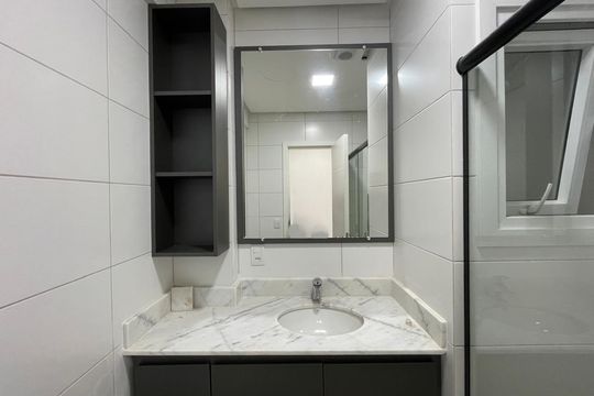 Banheiro social de apartamento para alugar com 2 quartos, 77m² em Vila Rosa, Novo Hamburgo