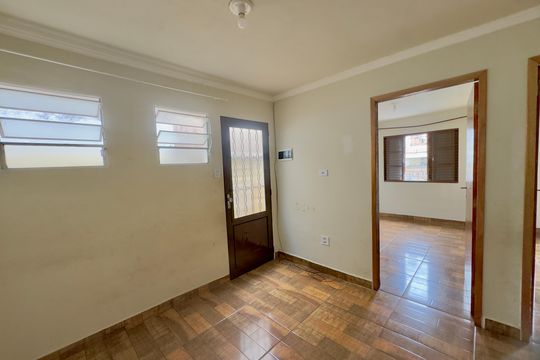 Casa à venda com 5 quartos, 155m² em Jardim Palmira, Guarulhos