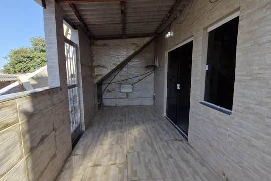 Área externa de casa para alugar com 2 quartos, 70m² em Cabral, Nilópolis