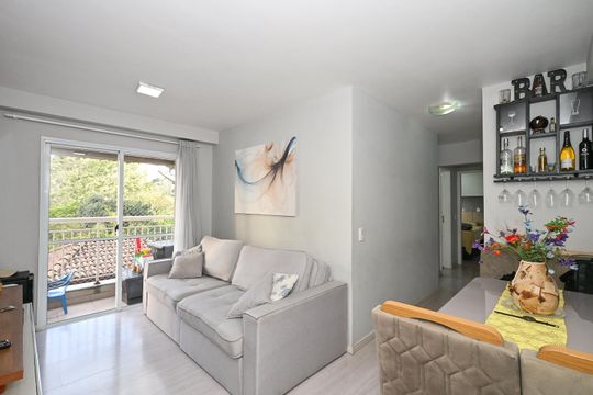 Apartamento à venda com 2 quartos, 56m² em Jardim Maria Rosa, Taboão da Serra