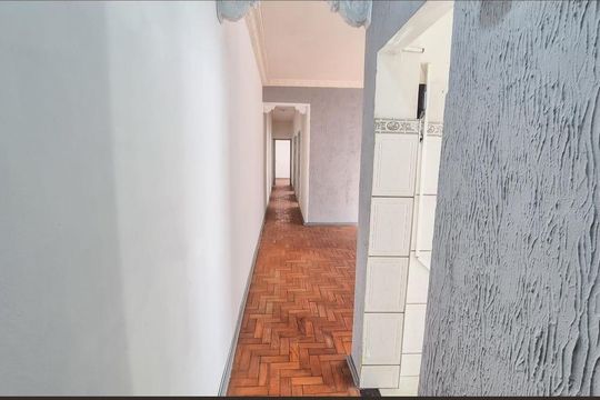 Corredor de apartamento para alugar com 3 quartos, 71m² em Vista Alegre, Rio de Janeiro