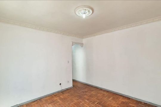 Sala de apartamento para alugar com 3 quartos, 71m² em Vista Alegre, Rio de Janeiro