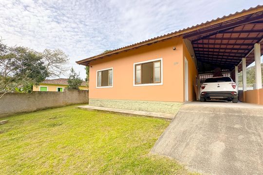 Casa para alugar com 3 quartos, 110m² em Ratones, Florianópolis