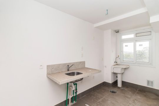 Cozinha de apartamento à venda com 3 quartos, 72m² em Glória, Porto Alegre