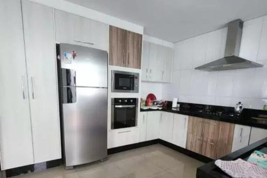 Cozinha de apartamento à venda com 3 quartos, 72m² em Glória, Porto Alegre