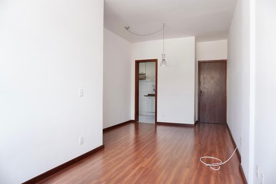 Sala  de apartamento para alugar com 3 quartos, 71m² em Santa Efigênia, Belo Horizonte