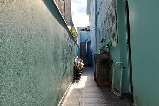 Área externa de casa à venda com 3 quartos, 80m² em Vila Elze, São Paulo