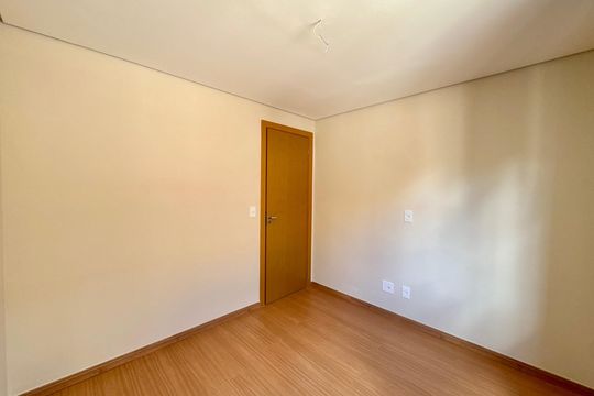Quarto 2 de apartamento à venda com 2 quartos, 100m² em Anchieta, Belo Horizonte