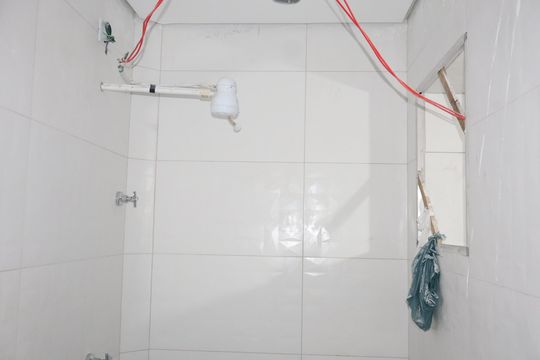Banheiro de apartamento à venda com 2 quartos, 36m² em Vila Elze, São Paulo