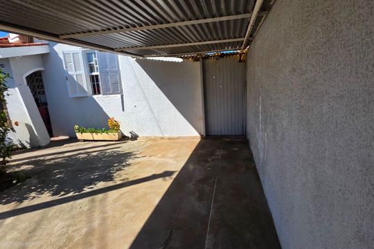 Área externa de casa à venda com 2 quartos, 357m² em Jardim Guanabara, Campinas