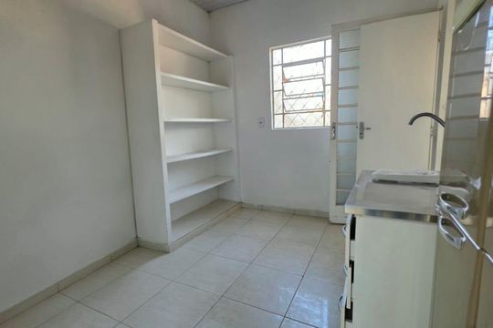 Cozinha de casa à venda com 2 quartos, 357m² em Jardim Guanabara, Campinas