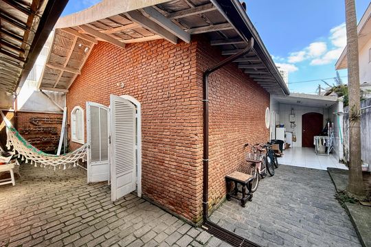 Quintal  de casa para alugar com 2 quartos, 250m² em Jardim Promissao, São Paulo