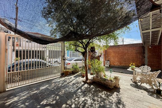 Garagem de casa para alugar com 2 quartos, 250m² em Jardim Promissao, São Paulo