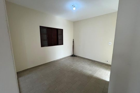 Sala de casa para alugar com 3 quartos, 110m² em Carajás, Uberlândia