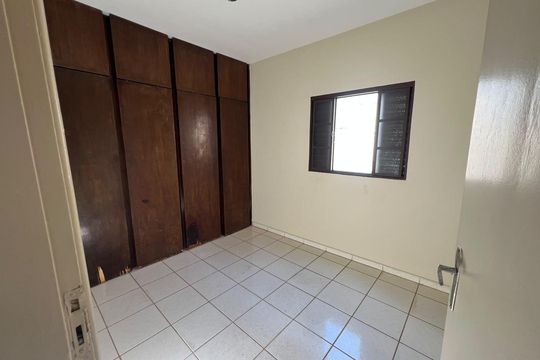 Quarto de casa para alugar com 3 quartos, 110m² em Carajás, Uberlândia