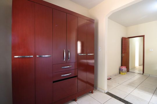 Quarto 3 - Suíte - Closet de casa para alugar com 3 quartos, 150m² em Santa Mônica, Uberlândia