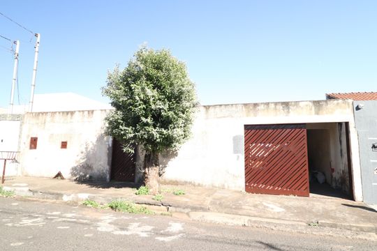 Fachada de casa para alugar com 3 quartos, 150m² em Santa Mônica, Uberlândia