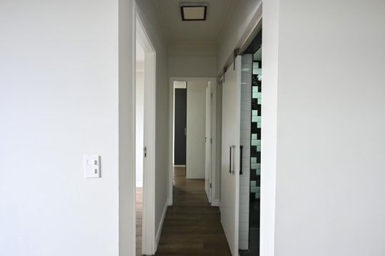 Corredor de apartamento à venda com 2 quartos, 44m² em Vila Andrade, São Paulo