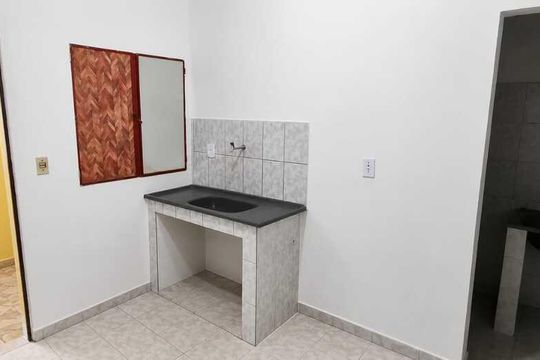 Cozinha de kitnet/studio para alugar com 1 quarto, 30m² em Inhoaíba, Rio de Janeiro