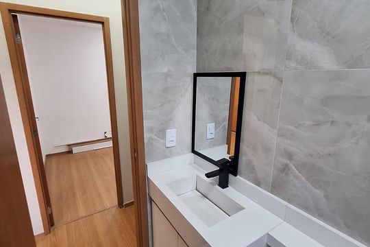 Banheiro de apartamento à venda com 3 quartos, 65m² em Campo Grande, Rio de Janeiro