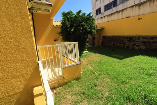 Casa para alugar com 2 quartos, 60m² em Stella Maris, Salvador
