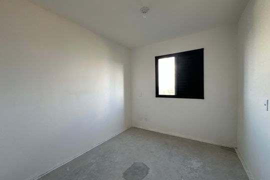 Quarto 1 de apartamento para alugar com 2 quartos, 55m² em Jardim Maria Helena, Barueri