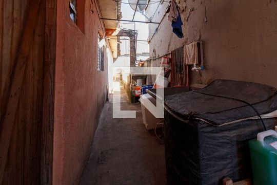 Casa à venda com 1 quarto, 180m² em Parque Novo Mundo, São Paulo