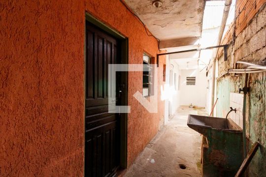 Casa à venda com 1 quarto, 180m² em Parque Novo Mundo, São Paulo