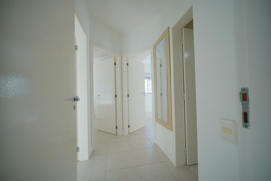 Corredor de apartamento para alugar com 3 quartos, 85m² em Itacorubi, Florianópolis