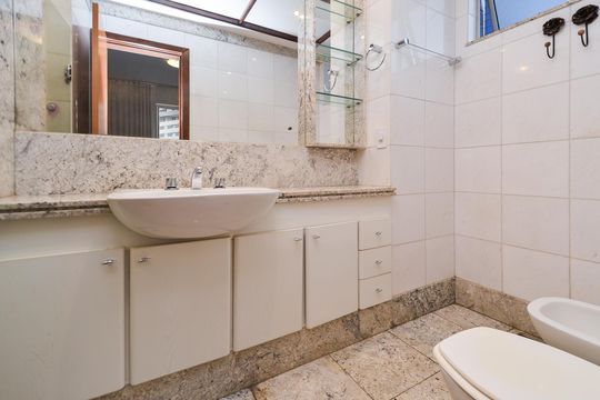 Banheiro Suíte de apartamento para alugar com 4 quartos, 128m² em Anchieta, Belo Horizonte