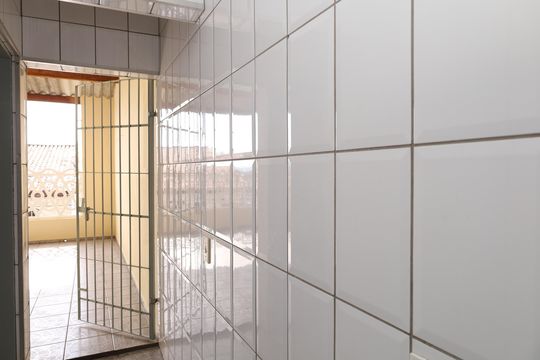 Área de Serviço 2 de casa para alugar com 4 quartos, 110m² em Jardim das Camelias, São Paulo