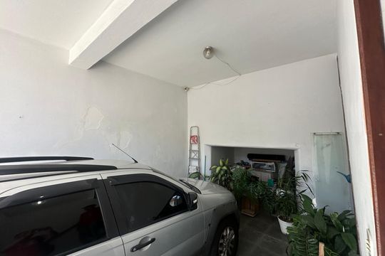 Garagem de casa à venda com 4 quartos, 233m² em Parque dos Camargos, Barueri