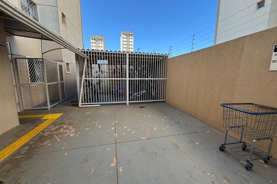 Bicicletário de apartamento para alugar com 1 quarto, 31m² em Qs 305, Brasília
