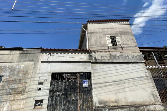 Fachada de casa à venda com 3 quartos, 88m² em Indústrias I (barreiro), Belo Horizonte