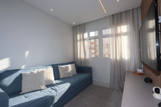 Sala de apartamento à venda com 2 quartos, 60m² em Jd S Teresinha, São Paulo