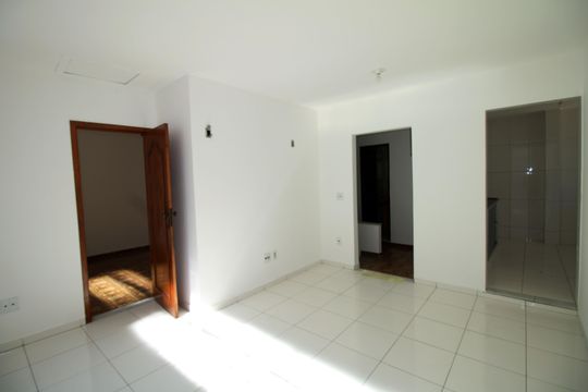 Sala de casa para alugar com 2 quartos, 60m² em Penha, Rio de Janeiro