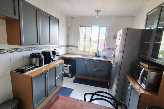 Cozinha de apartamento à venda com 3 quartos, 104m² em Vila Castelo, São Paulo